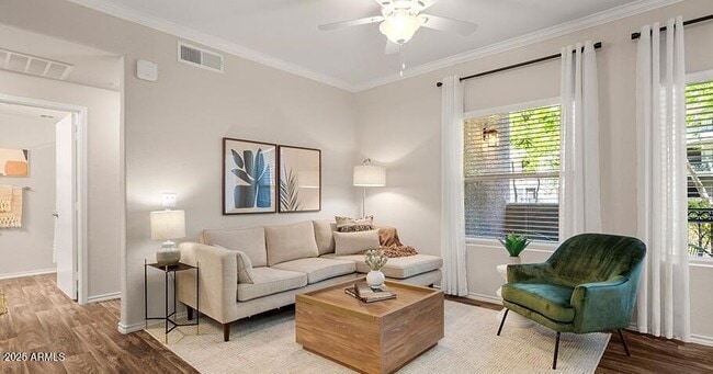 Photo - 1802 W Maryland Ave Unit 2