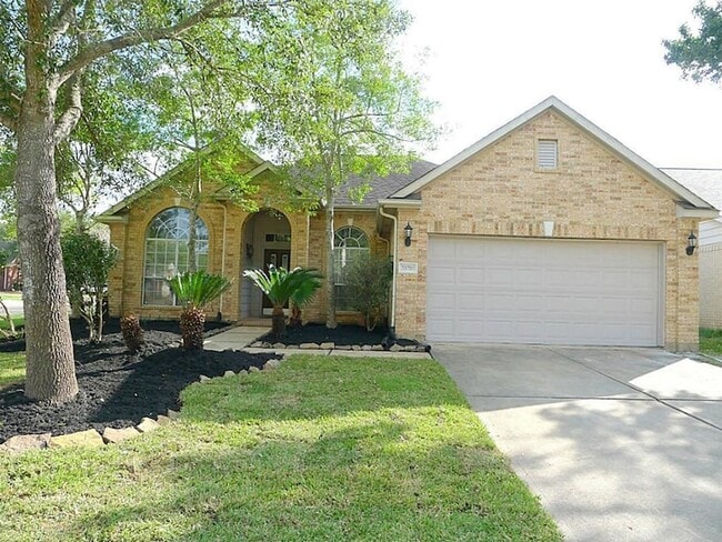 Building Photo - 20703 Whitevine Way