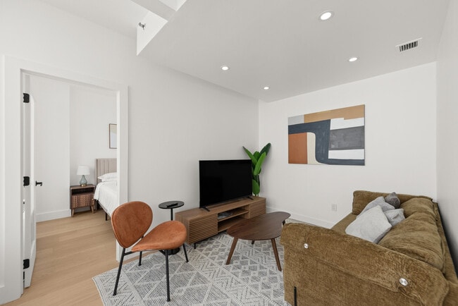 Photo - 19-23 Saint Marks Place-SI ID1499939P Unit SI ID1499939P