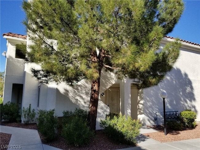 Photo - 733 Wheat Ridge Ln Unit 204