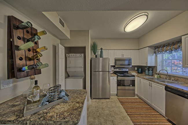 Photo - Toledo Club Apartments