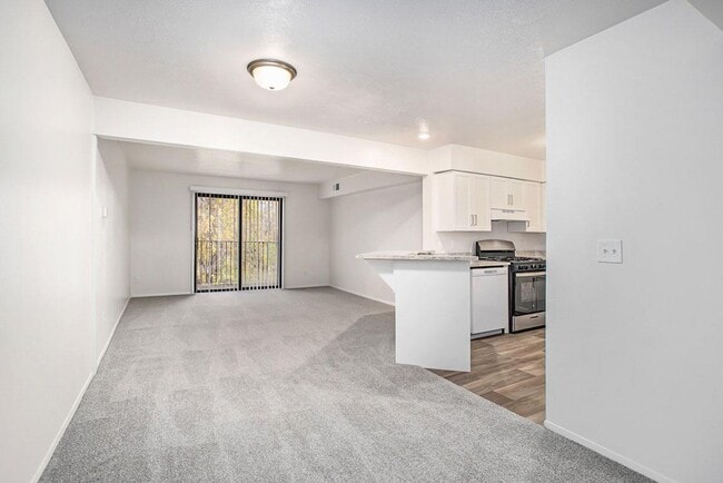 Photo - Glenn Valley Apartments