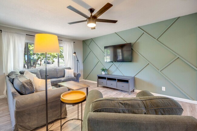 Photo - 1603 Newcastle St Unit SI ID1628278P