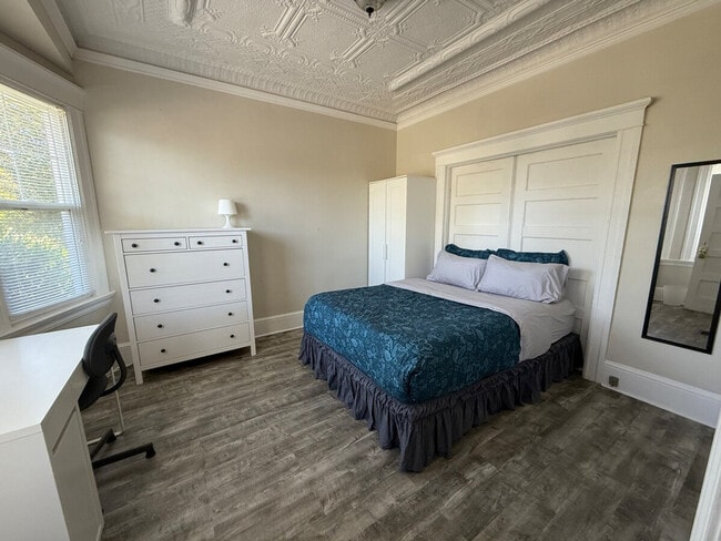 Building Photo - 107 S Grant St Unit ID1319911P