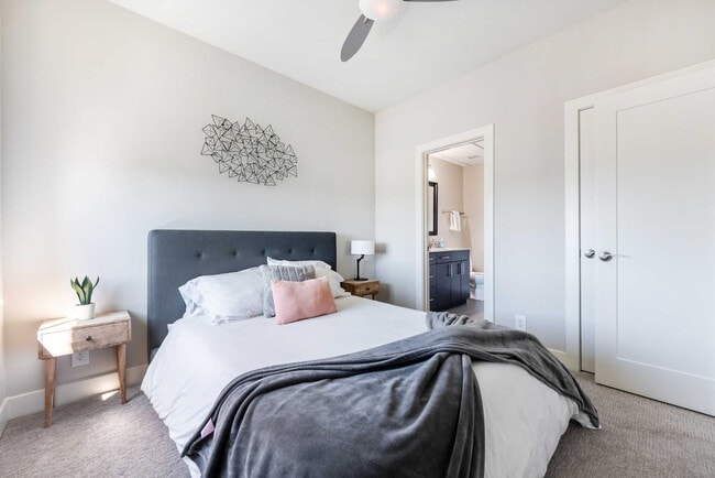 Photo - 10 Light St Unit FL24-ID1024639P