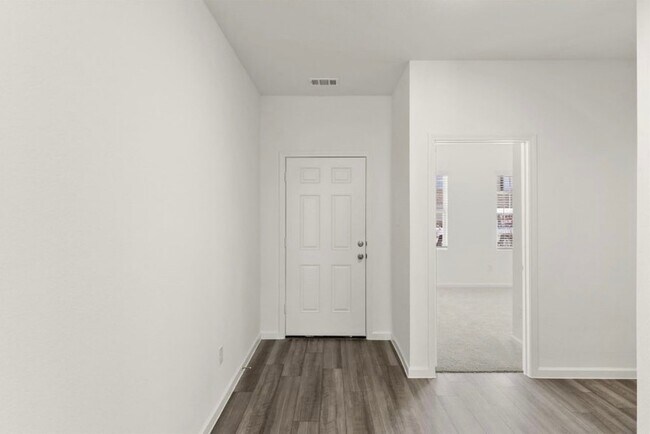 Photo - 10308 Holy Cross Ln