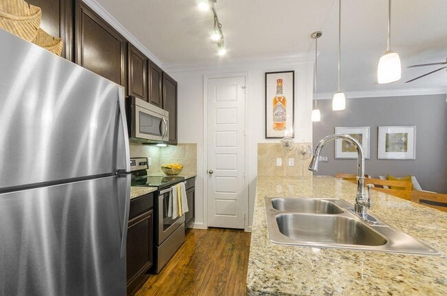 Photo - Berkshire Lakeway