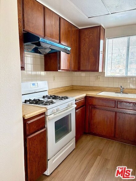 Photo - 207 E Ave 39