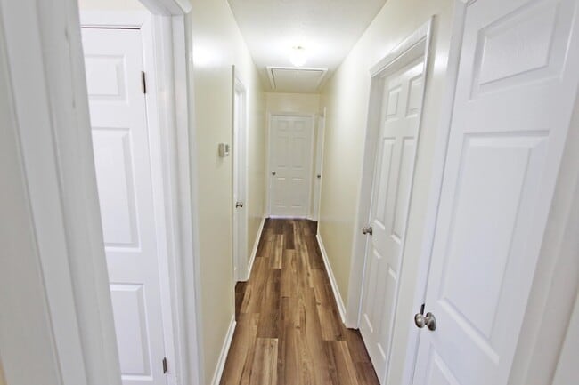 Photo - 401 Windridge Dr