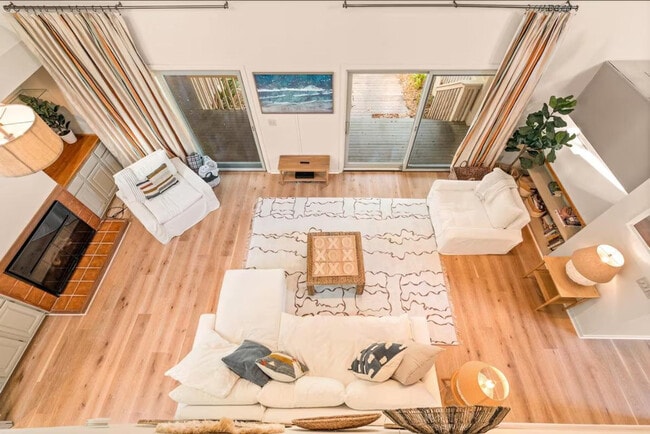 Photo - 2415 The Haul Over Unit ID1353799P