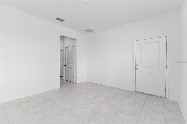 Photo - 1121 Deepwater Cir