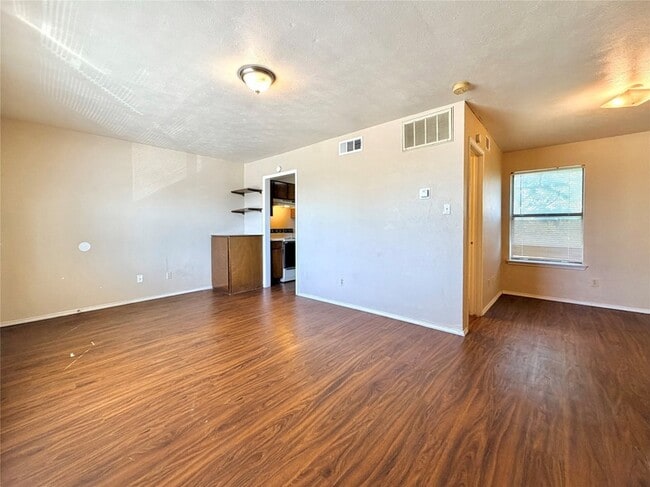 Photo - 2526 W Prairie St Unit 201