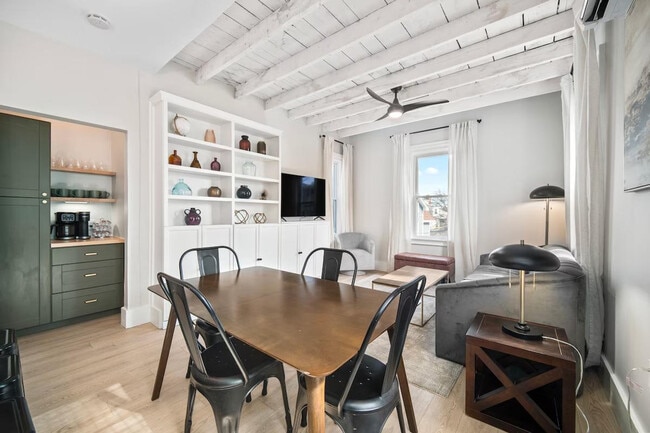 Photo - 105 Paul Gore St Unit SI ID1364242P