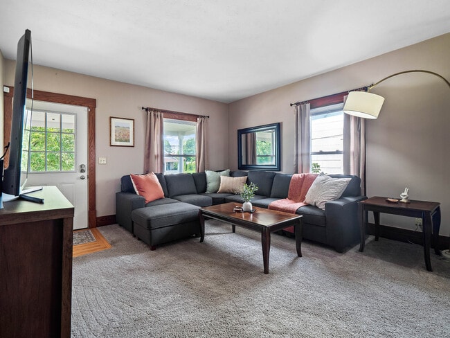 Building Photo - 679 Washington St Unit ID1271290P