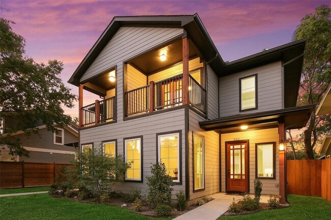 Photo - 933 W Eighth Street Unit