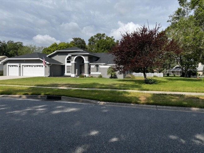 Building Photo - 18561 Winding Oaks Blvd