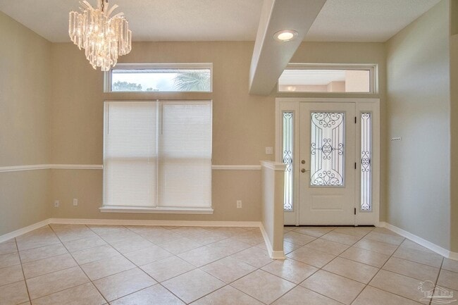 Photo - 2042 Hamilton Crossing Dr