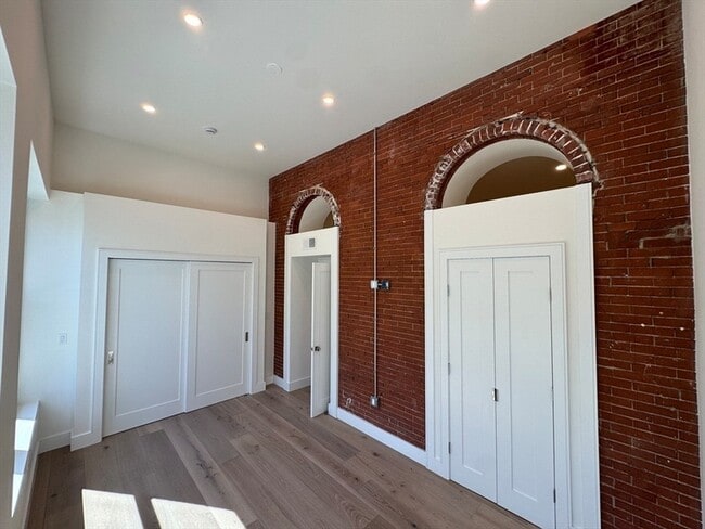 Photo - 100 Captains Row Unit 104