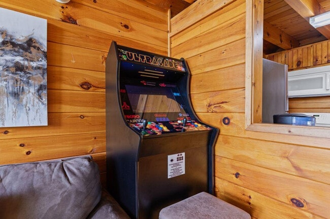 Building Photo - 2867 Eagle Crst Wy Unit ID1266026P