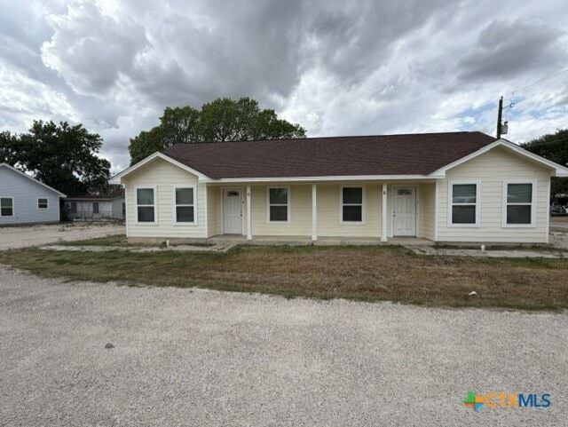 Building Photo - 661 W Austin St Unit Q