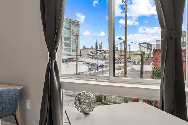 Photo - 916 N Delaware Ave Unit ID1055899P