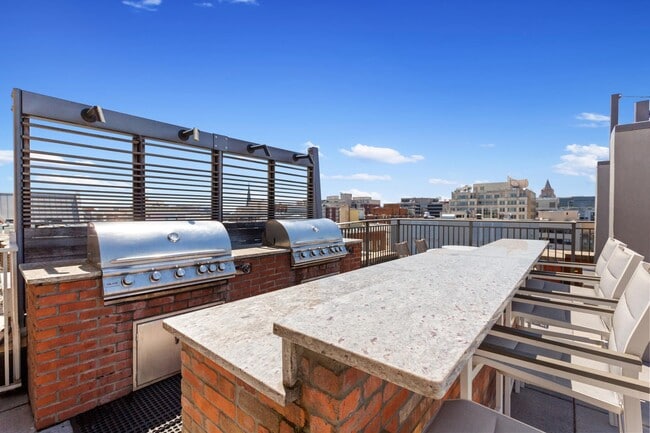Photo - 1301 Thomas Circle