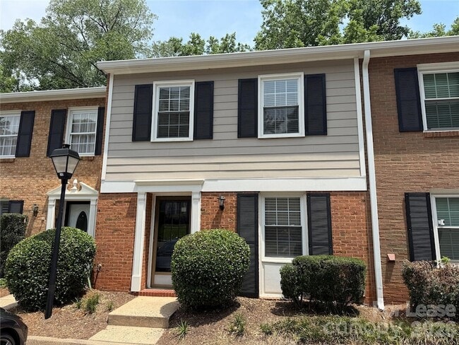 Building Photo - 4605 Hedgemore Dr
