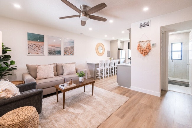 Building Photo - 400 S Atlantic Ave Unit ID1044330P