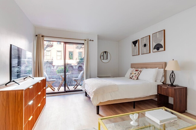 Photo - 328 W 11th St Unit FL2-ID1050881P