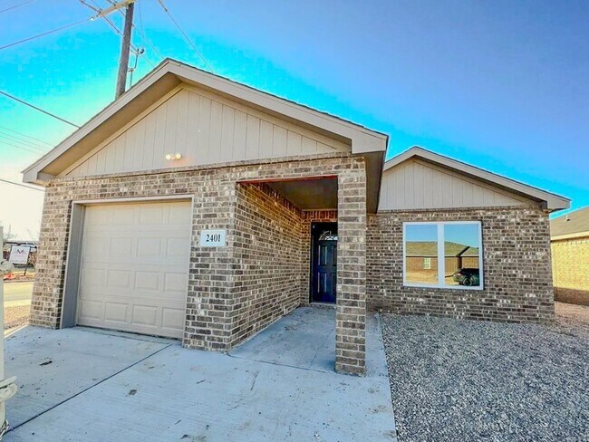 Building Photo - 2405 N Ave N