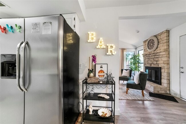 Photo - 2009 Kenneth Ave Unit A