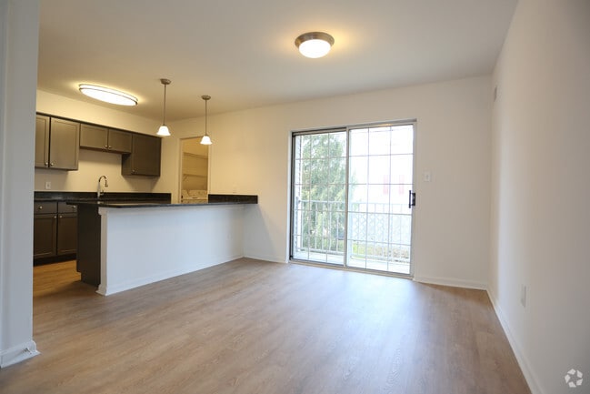 Interior Photo - Westridge Gardens Luxury Rental Apartments