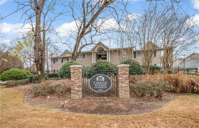 Building Photo - 1468 Briarwood Rd NE