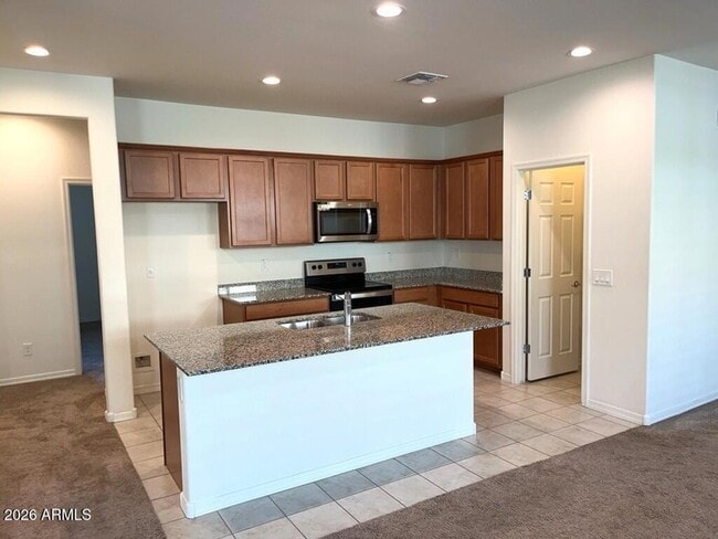 Photo - 10814 W Polk St