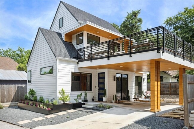 Building Photo - 909 W Annie St Unit 2