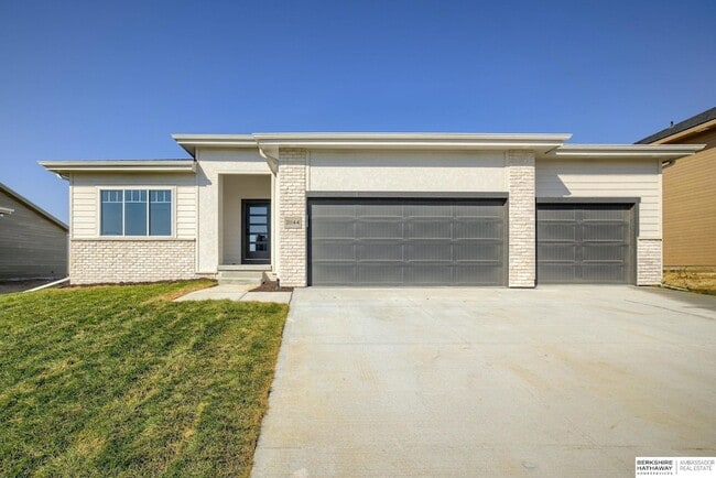 Building Photo - 21144 Jessie Ave