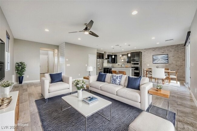 Photo - 9061 Field Maple St