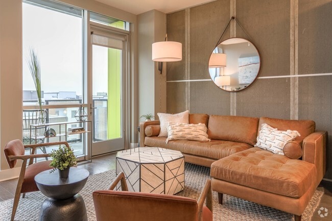 Chatum: 1 Bed/ 1 Bath - Living Space - CityWay