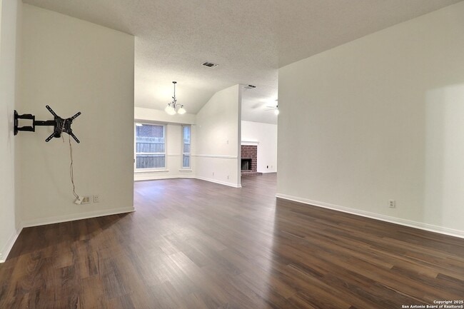 Photo - 8534 Timber Lodge