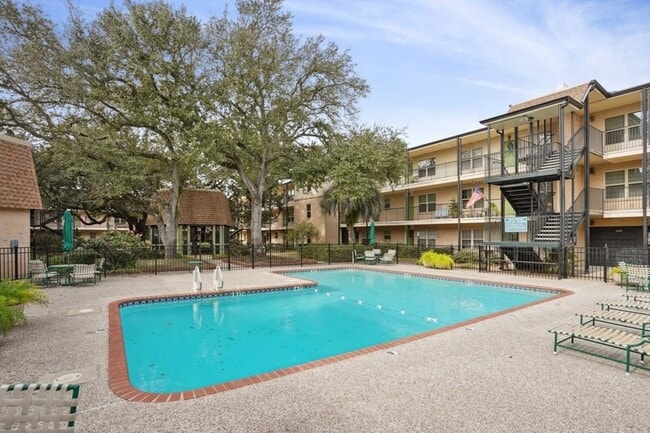 Photo - 2732 Whitney Pl Unit 209