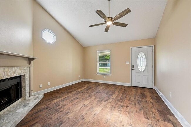 Photo - 2216 Teal St