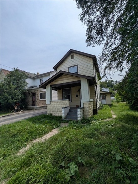 Building Photo - 508 Electric St