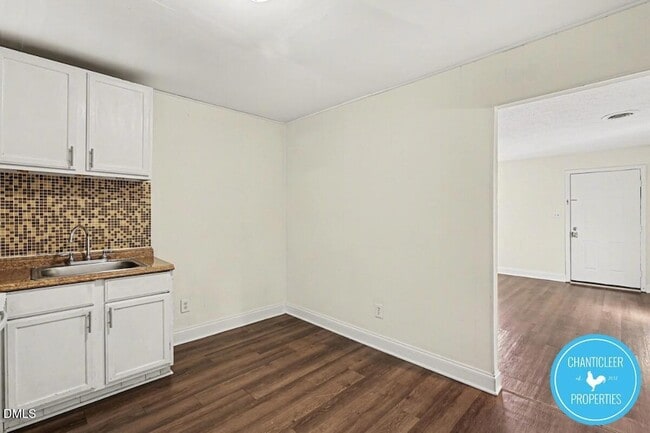 Photo - 115 Florence St Unit 13