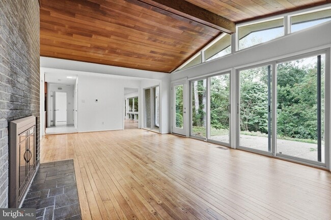 Photo - 8804 Mansion Farm Pl