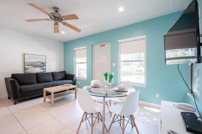 Photo - 334 Oregon St Unit ID1312646P