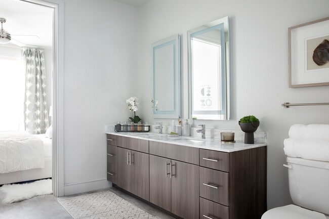 Photo - Esperanza Domain