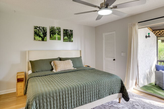 Photo - 1028 Apollo Beach Blvd Unit SI FL1-ID1623793P