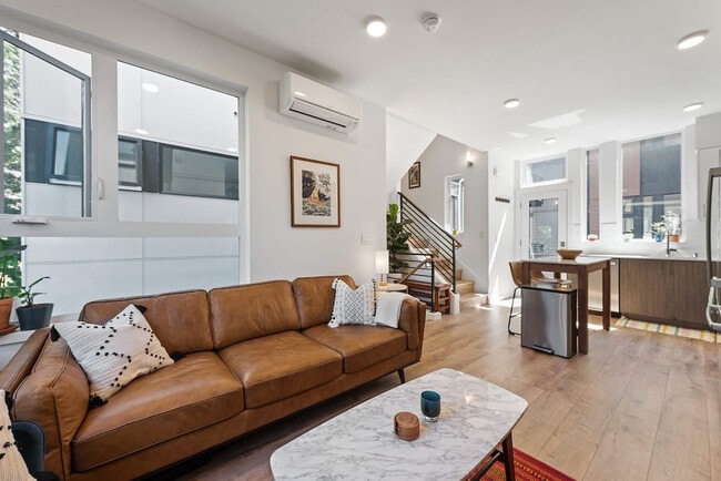 Photo - 422C 10th Ave E Unit SI FL4-ID1035863P