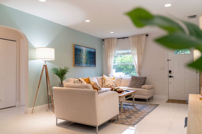 Photo - 775 NW 44th St Unit ID1044560P