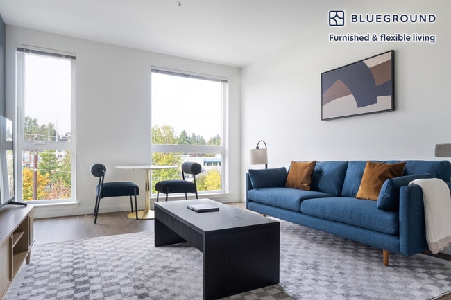 Building Photo - 12377 137th Pl NE Unit FL5-ID943